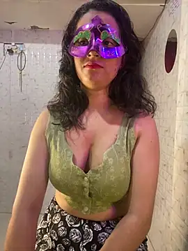 MONA 0213 online show from October 12, 2025, 6:29 pm