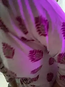 MONA 0213 online show from October 19, 2025, 8:09 pm