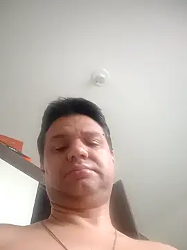 Crocante Hot online show from November 23, 2025, 5:13 pm