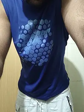 Aeroxx online show from June 7, 2026, 6:44 pm