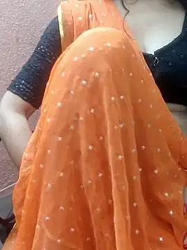 Hot-rima online show from February 15, 2026, 7:51 am