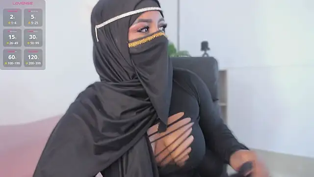 yasmin elite online show from October 29, 2025, 9:22 am