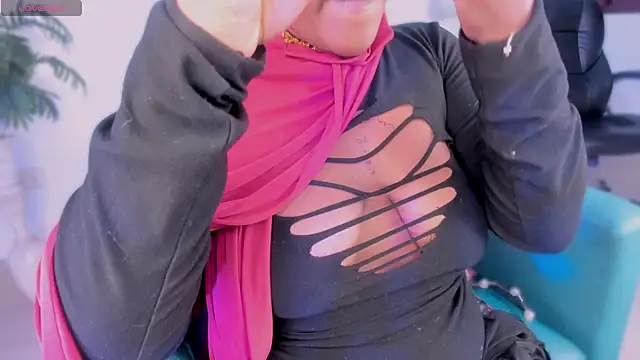 yasmin elite online show from February 25, 2026, 10:03 am