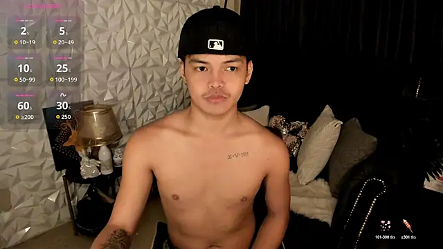 Snapshot of asianhugescott chatting on January 10, 2026, 1:13 pm asianhugescott online show from January 10, 2026, 1:13 pm