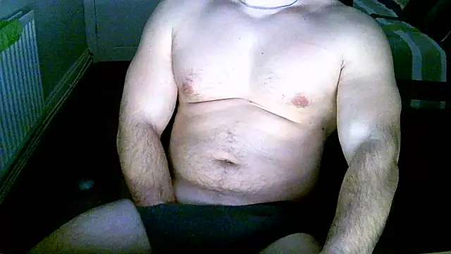 Snapshot of Serpent2463 chatting on January 9, 2026, 8:32 pm Serpent2463 online show from January 9, 2026, 8:32 pm