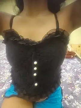 Snapshot of Snaya-baby chatting on June 23, 2026, 10:57 am Snaya-baby online show from June 23, 2026, 10:57 am
