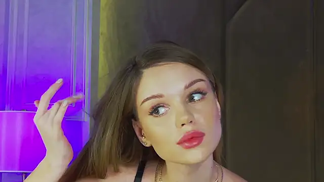 Snapshot of MarilynNova chatting on October 11, 2025, 4:33 am MarilynNova online show from October 11, 2025, 4:33 am