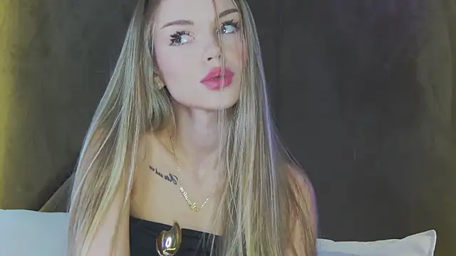 MarilynNova online show from July 21, 2026, 6:38 am