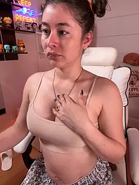 Sharon 07 online show from November 15, 2025, 11:43 pm