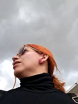 Alis xxx online show from November 5, 2025, 6:52 pm