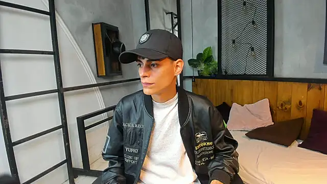 Dani mc1 online show from November 2, 2025, 11:34 am