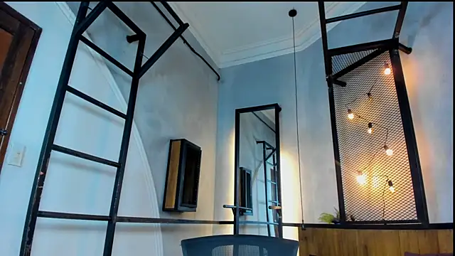 Dani mc1 online show from November 24, 2025, 11:32 am