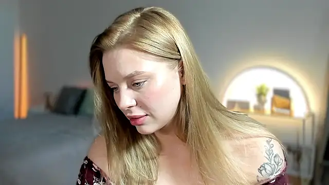 Snapshot of LilyFlamee chatting on March 13, 2026, 2:23 pm LilyFlamee online show from March 13, 2026, 2:23 pm