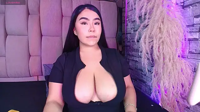 Samy Grey01 online show from April 28, 2026, 3:22 am