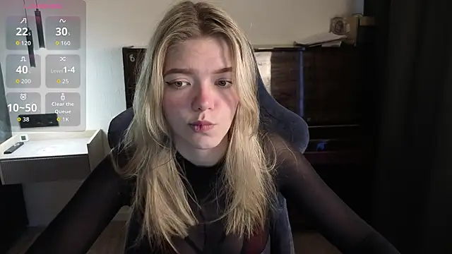 Snapshot of KatanaSVibe chatting on May 4, 2026, 3:08 pm KatanaSVibe online show from May 4, 2026, 3:08 pm