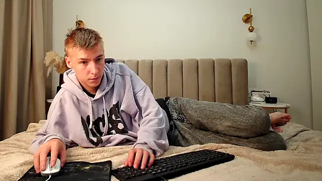 MrSexyCum4U online show from September 14, 2025, 7:51 am