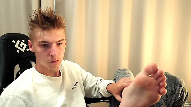 MrSexyCum4U online show from September 18, 2025, 9:11 am