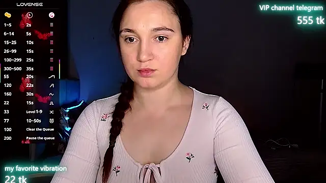 Snapshot of Eliz_v_tta chatting on October 13, 2025, 8:53 pm Eliz v tta online show from October 13, 2025, 8:53 pm