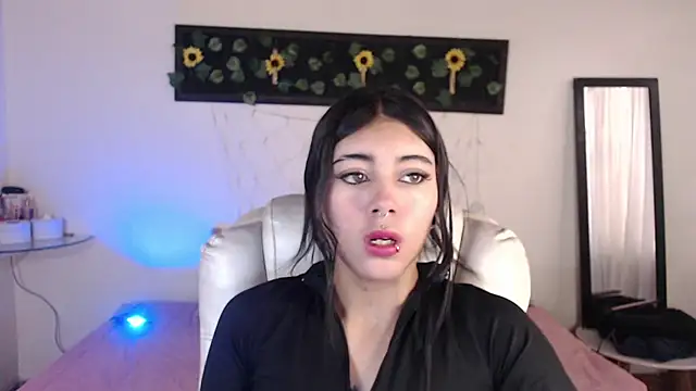 Snapshot of gabriella_live chatting on September 15, 2025, 1:22 pm gabriella live online show from September 15, 2025, 1:22 pm