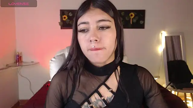 Snapshot of gabriella_live chatting on October 20, 2025, 5:02 pm gabriella live online show from October 20, 2025, 5:02 pm