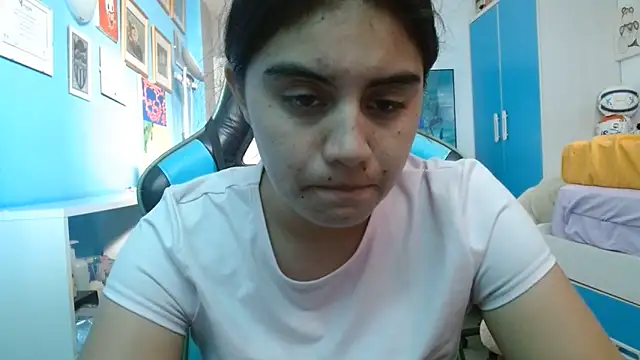 Snapshot of Arieeel_09 chatting on May 22, 2026, 5:51 pm Arieeel 09 online show from May 22, 2026, 5:51 pm