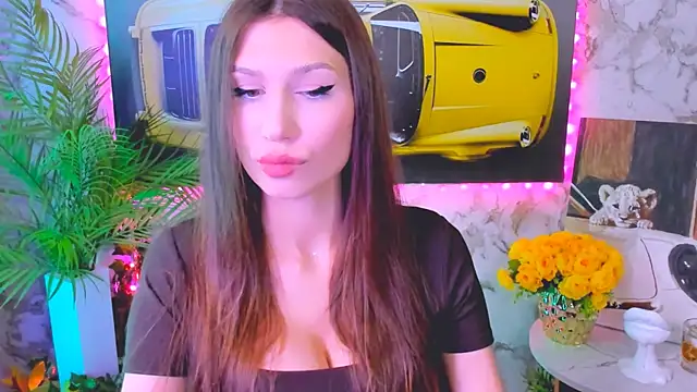 Mollyinyourmind online show from October 7, 2025, 12:35 pm