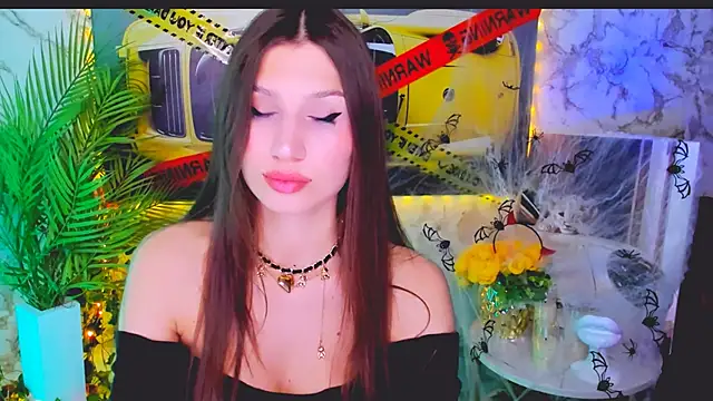 Mollyinyourmind online show from October 31, 2025, 8:43 pm