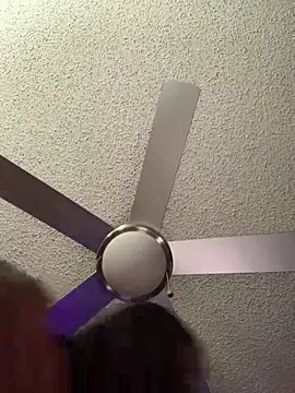 Snapshot of Triggerhappycj100 chatting on February 12, 2026, 4:18 am Triggerhappycj100 online show from February 12, 2026, 4:18 am