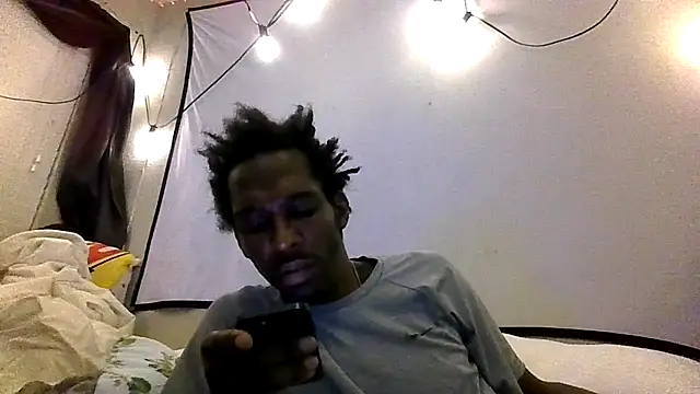 Triggerhappycj100 online show from May 6, 2026, 6:52 am