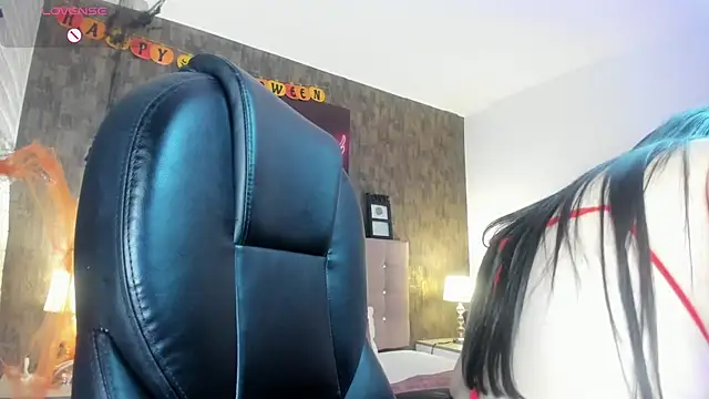 marian  stone online show from November 5, 2025, 6:19 pm