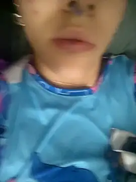 Snapshot of violett__golden chatting on September 24, 2025, 2:53 pm violett golden online show from September 24, 2025, 2:53 pm