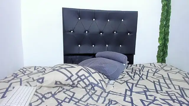 Snapshot of michellnasty chatting on October 2, 2025, 7:15 am michellnasty online show from October 2, 2025, 7:15 am