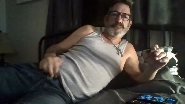 Snapshot of FoxnMouse chatting on September 29, 2025, 5:23 am FoxnMouse online show from September 29, 2025, 5:23 am