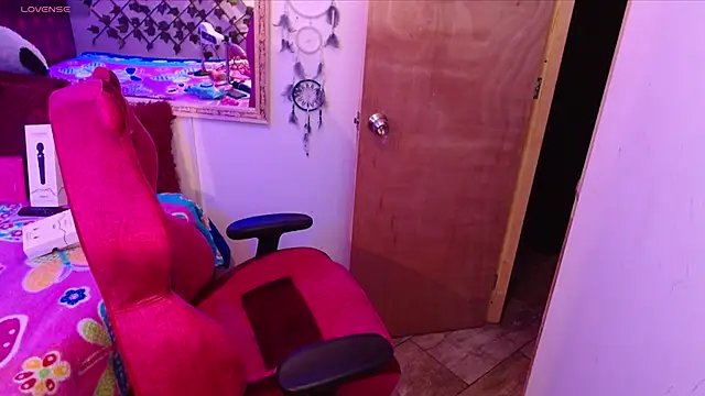 IVET CUTE1 online show from July 9, 2026, 7:07 pm