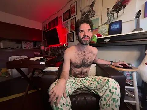 Pupscritch online show from December 19, 2025, 2:46 pm