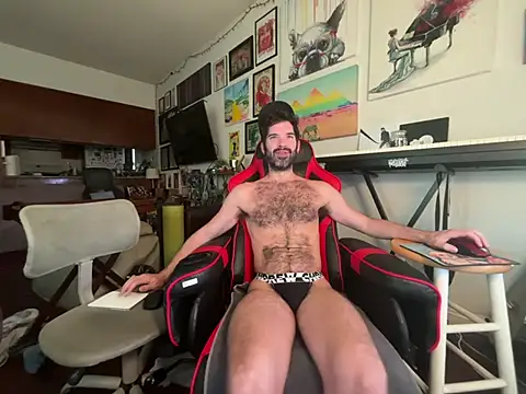 Pupscritch online show from May 7, 2026, 1:49 pm