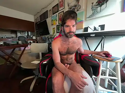 Snapshot of Pupscritch chatting on June 2, 2026, 2:08 pm Pupscritch online show from June 2, 2026, 2:08 pm