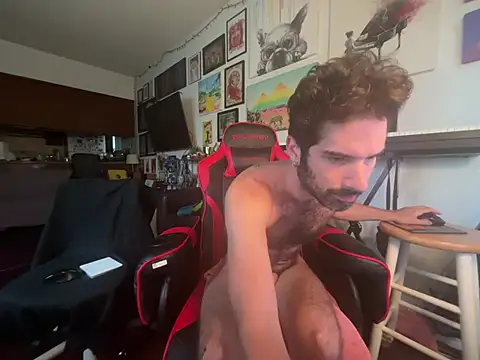 Pupscritch online show from June 25, 2026, 2:32 pm
