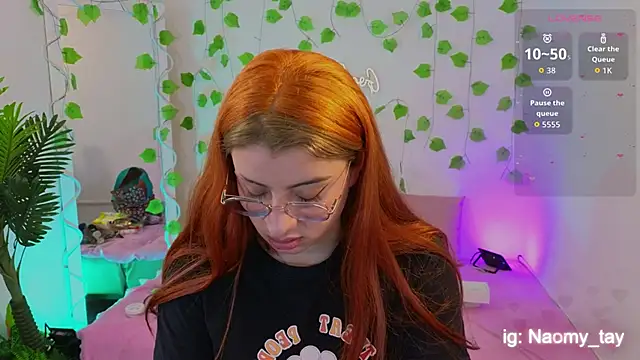 Snapshot of Naomy_tay1 chatting on September 18, 2025, 3:30 am Naomy tay1 online show from September 18, 2025, 3:30 am