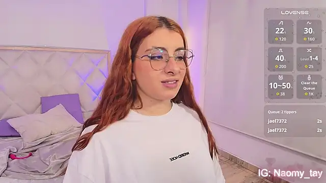 Snapshot of Naomy_tay1 chatting on October 18, 2025, 3:09 am Naomy tay1 online show from October 18, 2025, 3:09 am