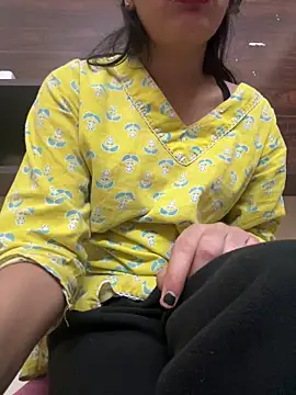 Snapshot of modelnishu chatting on February 10, 2026, 1:10 am modelnishu online show from February 10, 2026, 1:10 am