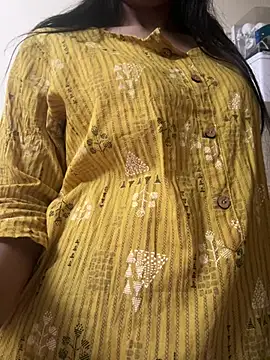 Snapshot of modelnishu chatting on February 10, 2026, 1:15 pm modelnishu online show from February 10, 2026, 1:15 pm