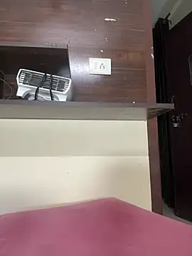 Snapshot of modelnishu chatting on February 12, 2026, 1:39 pm modelnishu online show from February 12, 2026, 1:39 pm