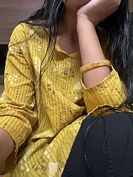 Snapshot of modelnishu chatting on February 18, 2026, 7:48 am modelnishu online show from February 18, 2026, 7:48 am