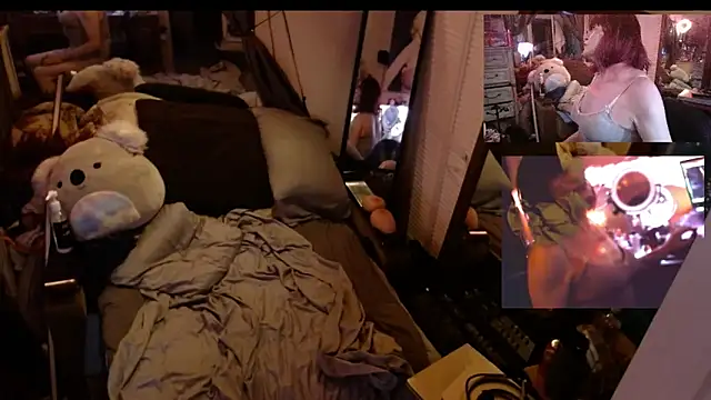 Snapshot of TransFionaLuv chatting on September 11, 2025, 1:33 pm TransFionaLuv online show from September 11, 2025, 1:33 pm