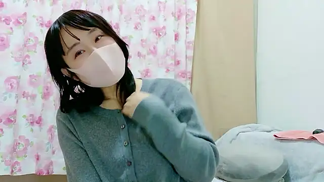 Snapshot of RenaFcup chatting on February 9, 2026, 2:21 pm RenaFcup online show from February 9, 2026, 2:21 pm