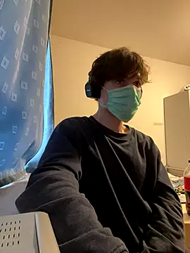 Imagerysin23 online show from September 18, 2025, 4:42 pm