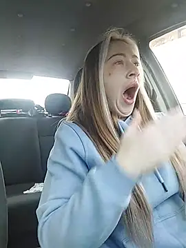 Snapshot of Reina_Cummings chatting on March 5, 2026, 6:31 am Reina Cummings online show from March 5, 2026, 6:31 am