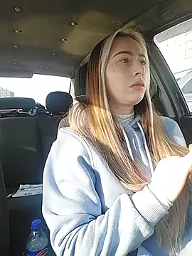 Snapshot of Reina_Cummings chatting on March 6, 2026, 6:21 am Reina Cummings online show from March 6, 2026, 6:21 am