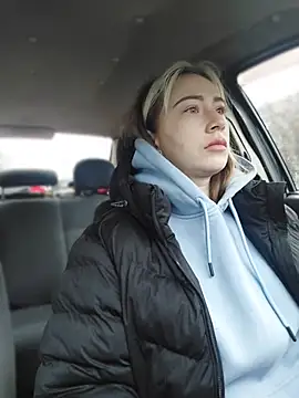 Snapshot of Reina_Cummings chatting on March 28, 2026, 6:02 am Reina Cummings online show from March 28, 2026, 6:02 am